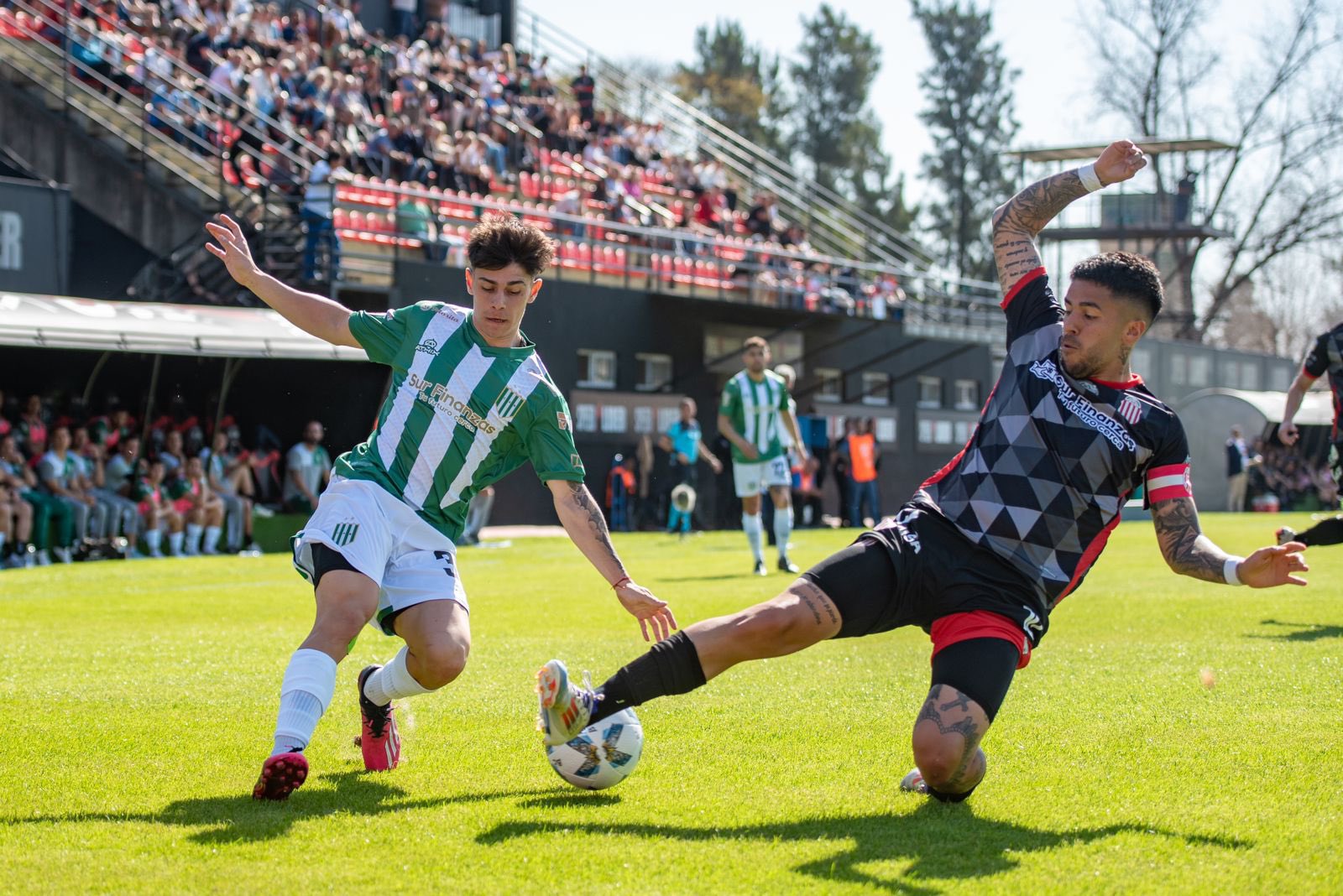 Banfield volvió a la victoria y recupera un poco de tranquilidad