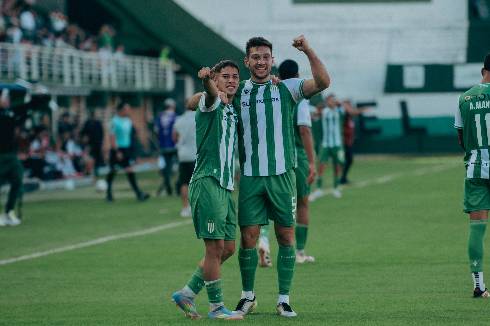 Banfield cerró la primera parte del año con una victoria